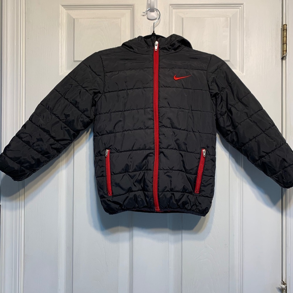 Nike Puffer Jacket Size 7/L Kids Black Red Hooded Quilted Full Zip winter warm